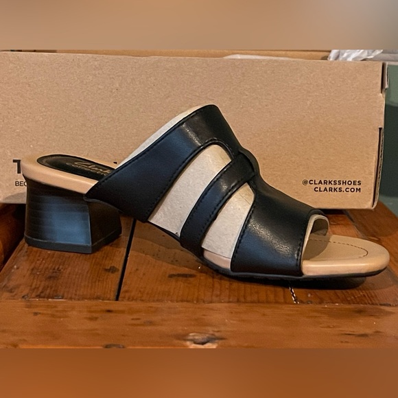 Clarks Collection Heeled Slide Sandals Desirae Palm Black 7.5 M 7 1/2 -NEW w/Box - Picture 3 of 16